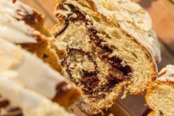 Patiserii români ies de Paşti cu 7 milioane de cozonaci; preţurile vor fi între 5 şi 50 de lei